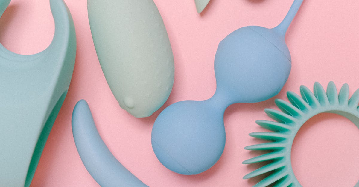 What to Look for When Engaging in the Spooning Position